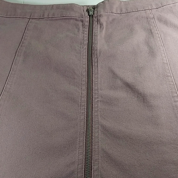 Forever 21 Lavender Skirt. - Picture 3 of 6